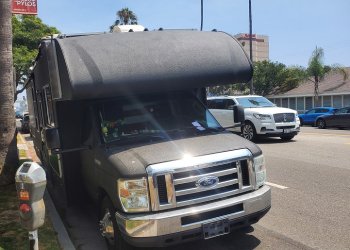 Venice Shorts: Out-Of-State Transient Parked Along Washington Blvd.