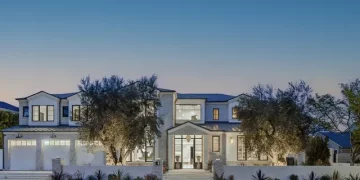 Brand New Palisades Estate Designed by Ken Ungar Enters Market at $22.5M