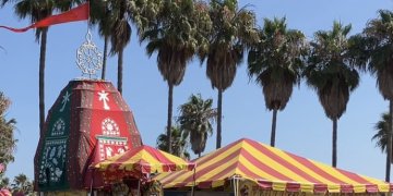 (Video) Festival of Chariots Transforms Venice Beach Into a Showcase of Indian Culture